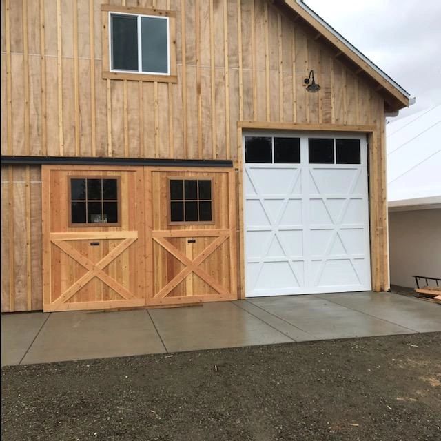 Peninsula Garage Door
